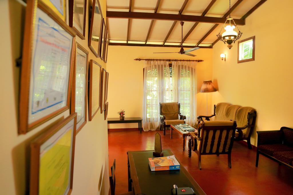 Holiday Nest Bed & Breakfast Wadduwa Esterno foto