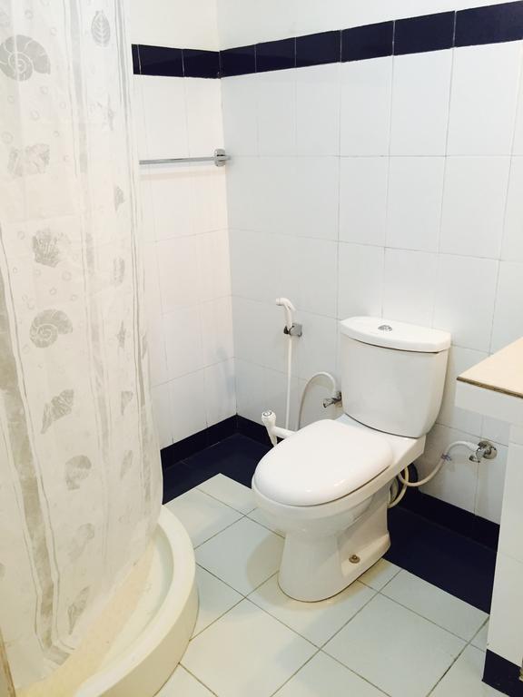 Holiday Nest Bed & Breakfast Wadduwa Esterno foto